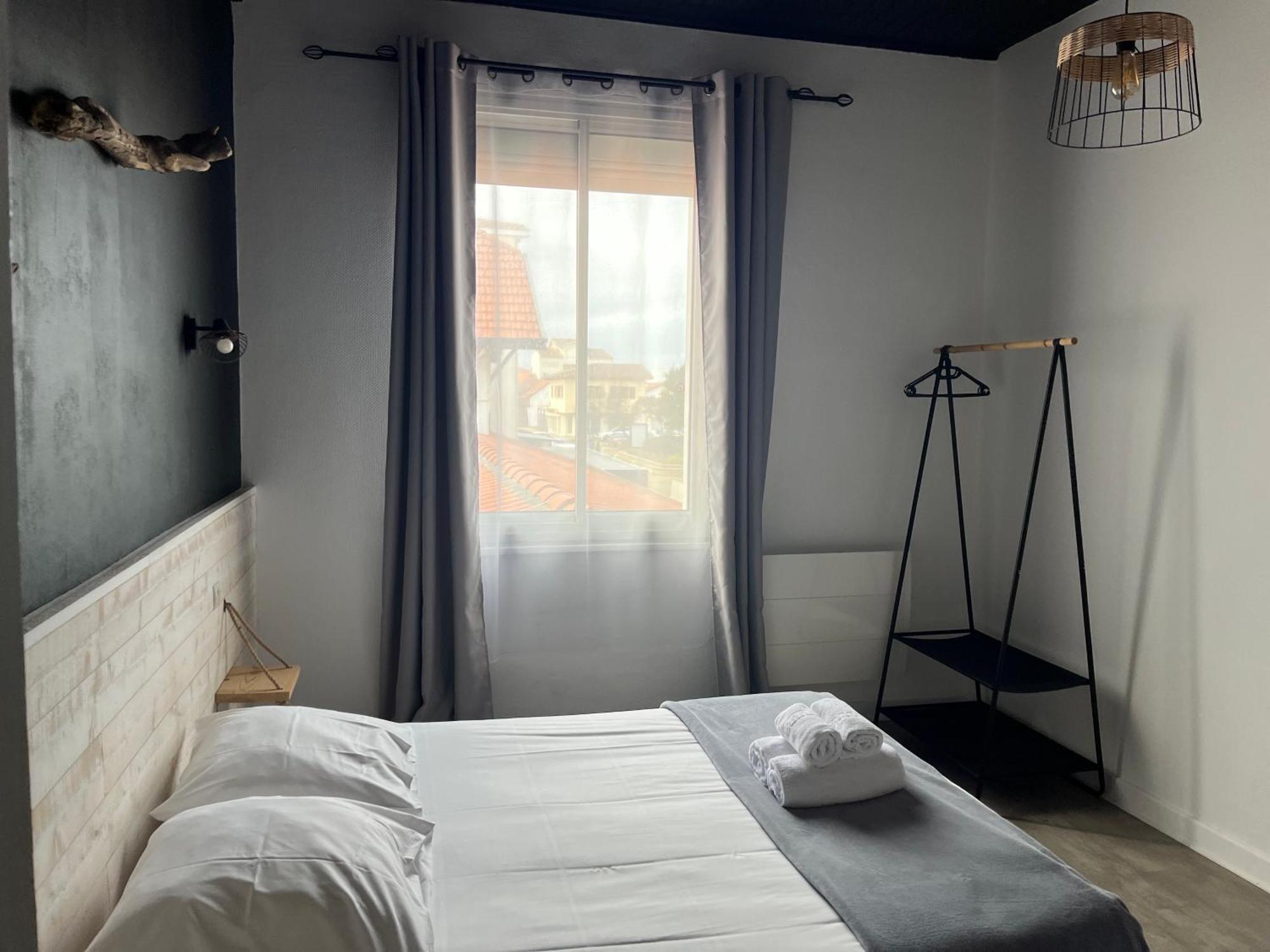 Hotel Bellevue Mimizan-Plage Kültér fotó